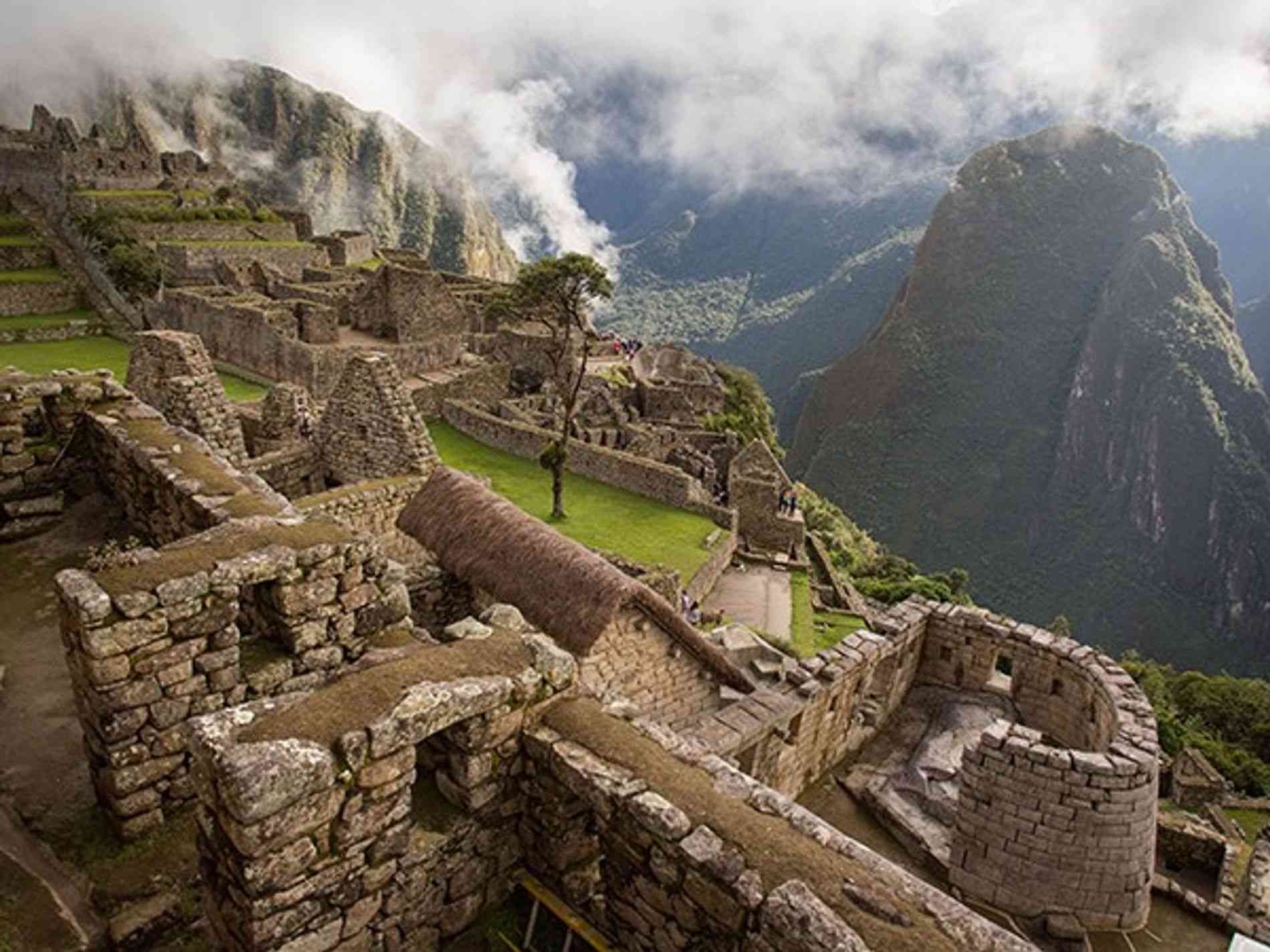 MACHU PICCHU Y POR QUE VISITARLO