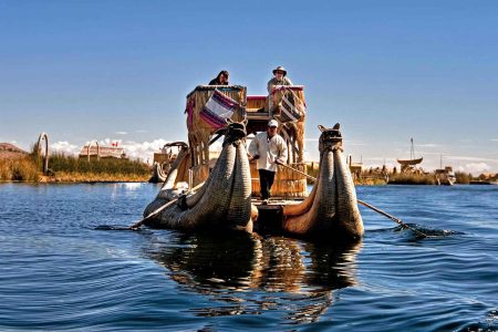 TOUR ISLAS UROS & TAQUILE – FULL DAY